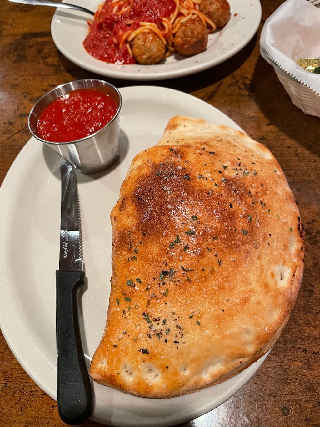 Luigis | restaurant | 210 N East St #2618, Atlanta, TX 75551, USA | 9037967020 OR +1 903-796-7020