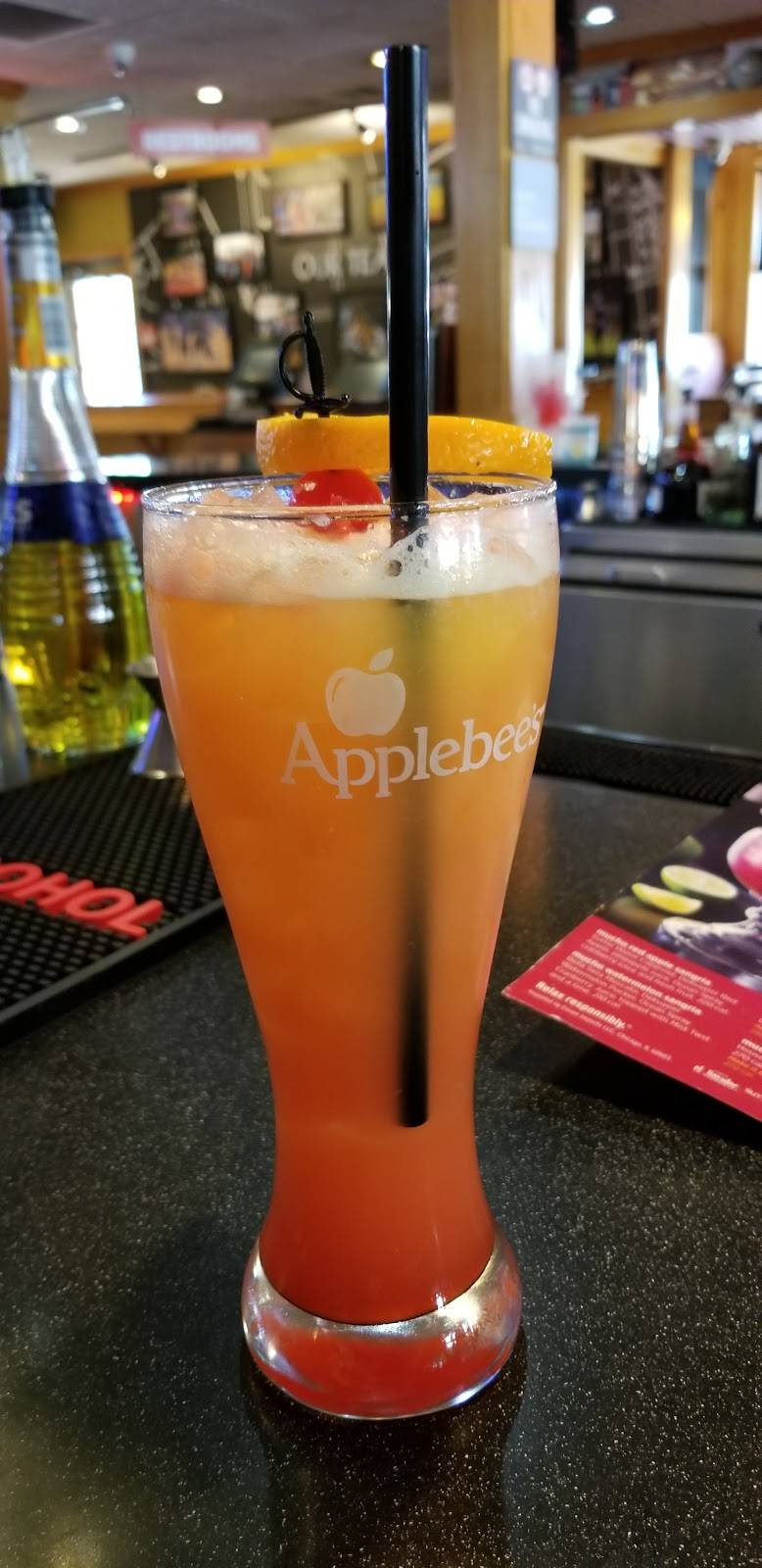 Applebees Grill + Bar | restaurant | 5325 Ave de Los Robles, Visalia, CA 93291, USA | 5596361605 OR +1 559-636-1605