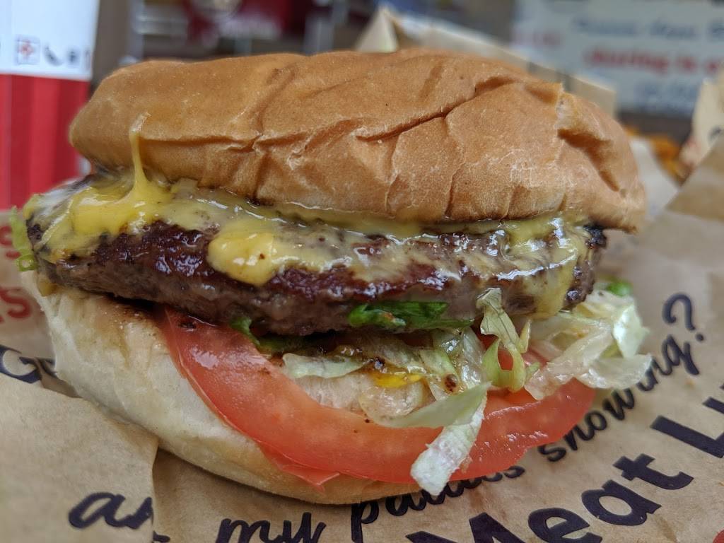 Blakes Lotaburger | restaurant | 7122 Gateway Blvd E Suite B, El Paso, TX 79915, USA | 9155001441 OR +1 915-500-1441