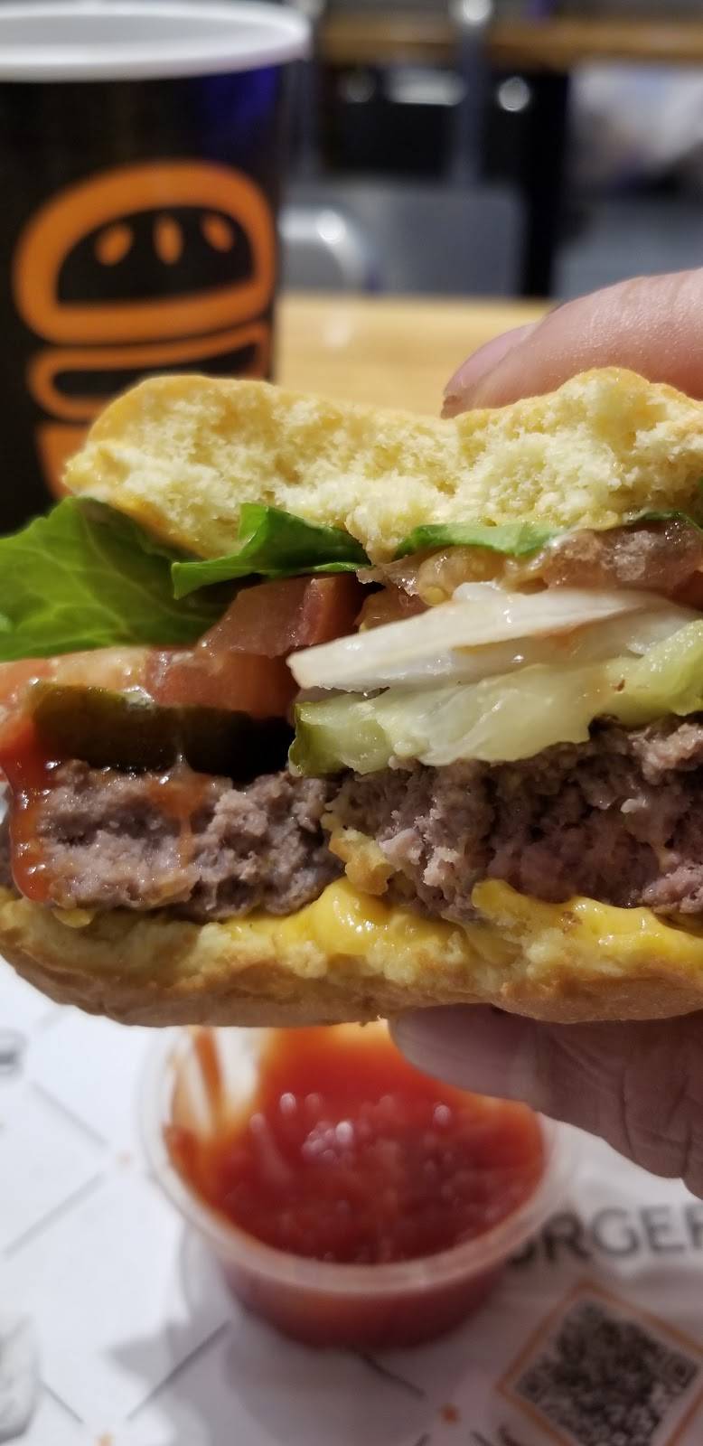 Burgerim Gourmet Burgers | restaurant | 174 El Cerrito Plaza, El Cerrito, CA 94530, USA | 5108332156 OR +1 510-833-2156