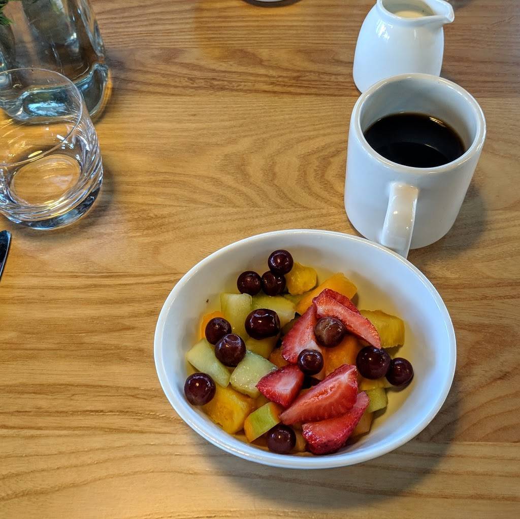 Stax Cafe | restaurant | 522 N Milwaukee Ave, Chicago, IL 60642, USA | 3128775055 OR +1 312-877-5055