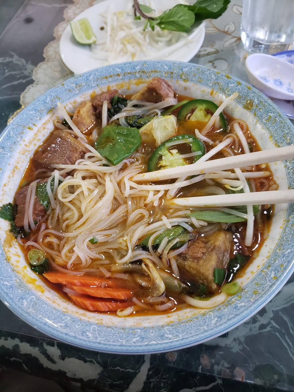 Pho Lily | restaurant | 14611 1st Ave S, Burien, WA 98168, USA | 2068386020 OR +1 206-838-6020