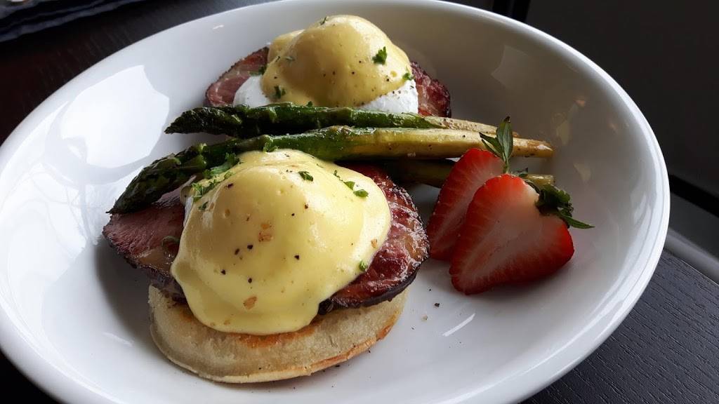 Nineteen Restaurant + Patio | restaurant | 1849 Old Highway 2, Belleville, ON K8N 4Z2, Canada | 6139687404 OR +1 613-968-7404