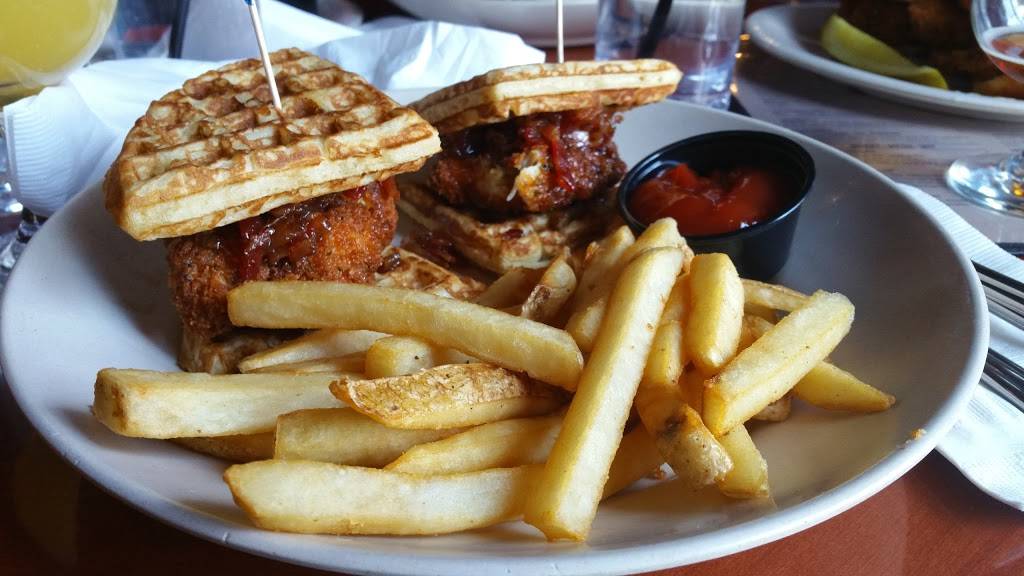 World of Beer | restaurant | 4300 Wilson Blvd #130, Arlington, VA 22203, USA | 7035760395 OR +1 703-576-0395