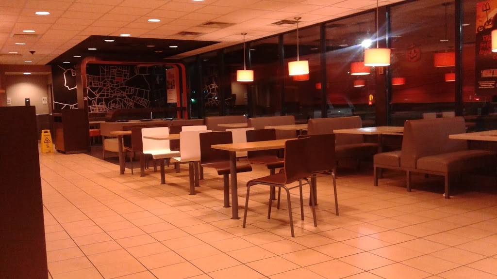 McDonalds | cafe | 9815 Grand River Ave, Detroit, MI 48204, USA | 3134913960 OR +1 313-491-3960