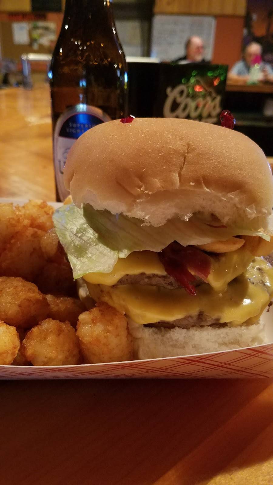 Hillbilly Heaven Bar & Grill | restaurant | 3280 Martinsburg Rd, Berkeley Springs, WV 25411, USA | 3042580004 OR +1 304-258-0004