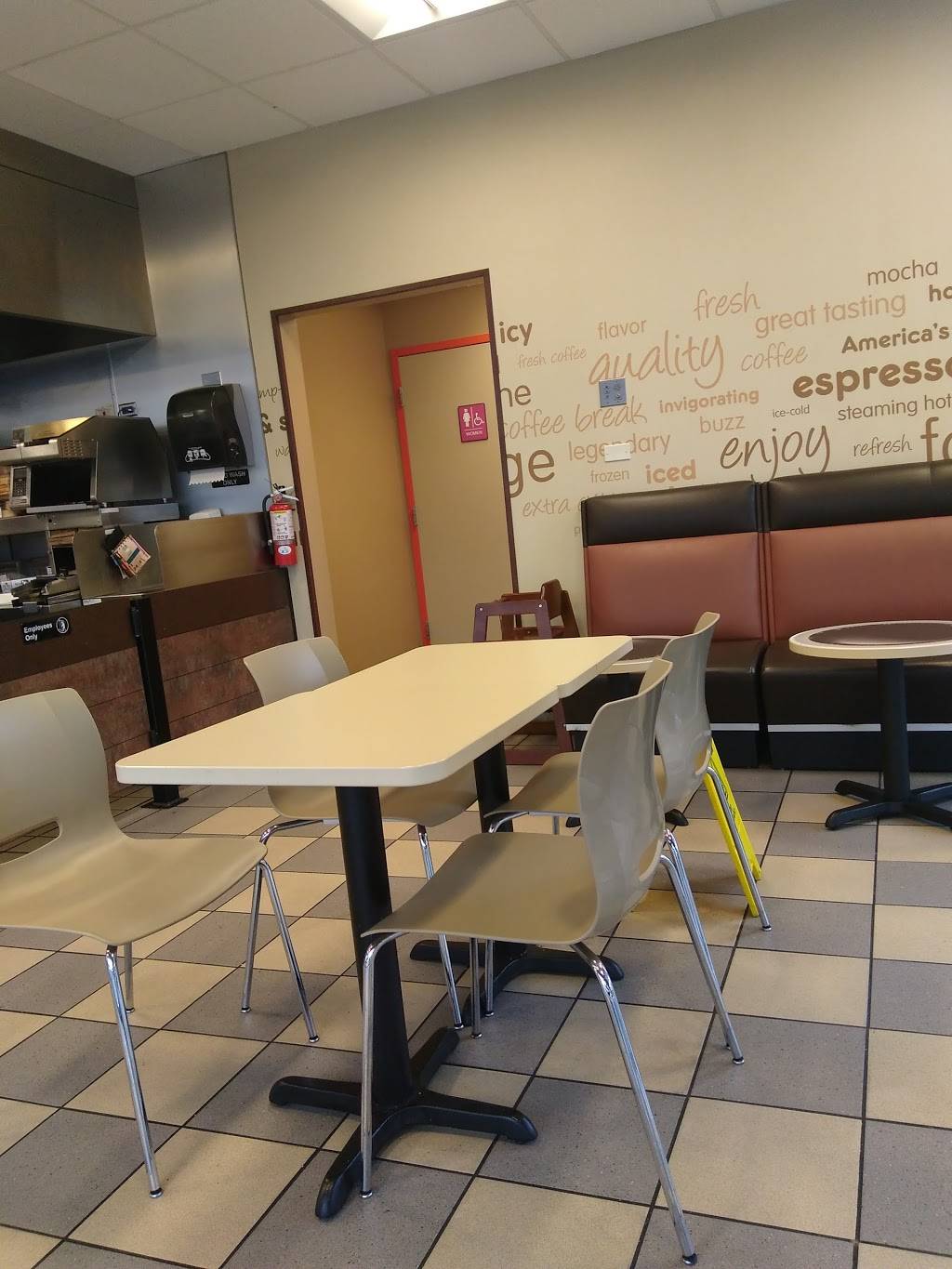 Dunkin | bakery | 18801 NW 2nd Ave, Miami, FL 33169, USA | 3056552467 OR +1 305-655-2467