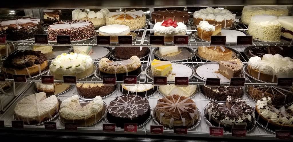 The Cheesecake Factory | restaurant | 3401 Dufferin St, North York, ON M6A 2T9, Canada | 4167814477 OR +1 416-781-4477