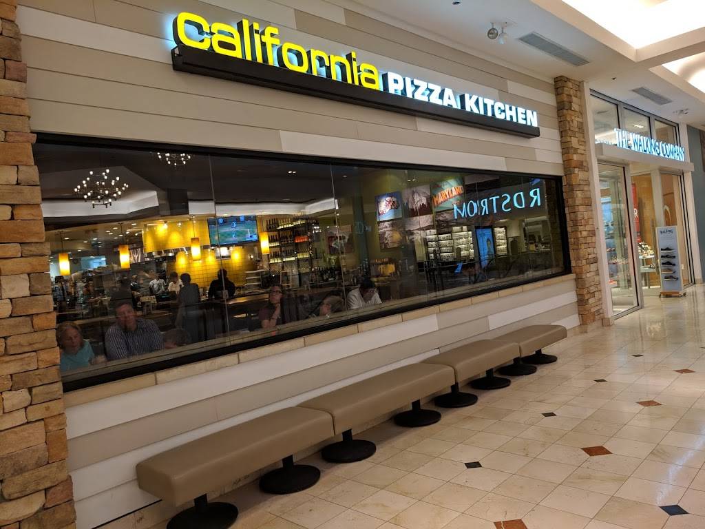 California Pizza Kitchen at Montgomery | restaurant | 7101 Democracy Blvd, Bethesda, MD 20817, USA | 3014695090 OR +1 301-469-5090