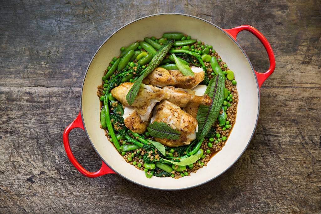 Harvest Table | restaurant | 1 Main St, St Helena, CA 94574, USA | 7079674695 OR +1 707-967-4695