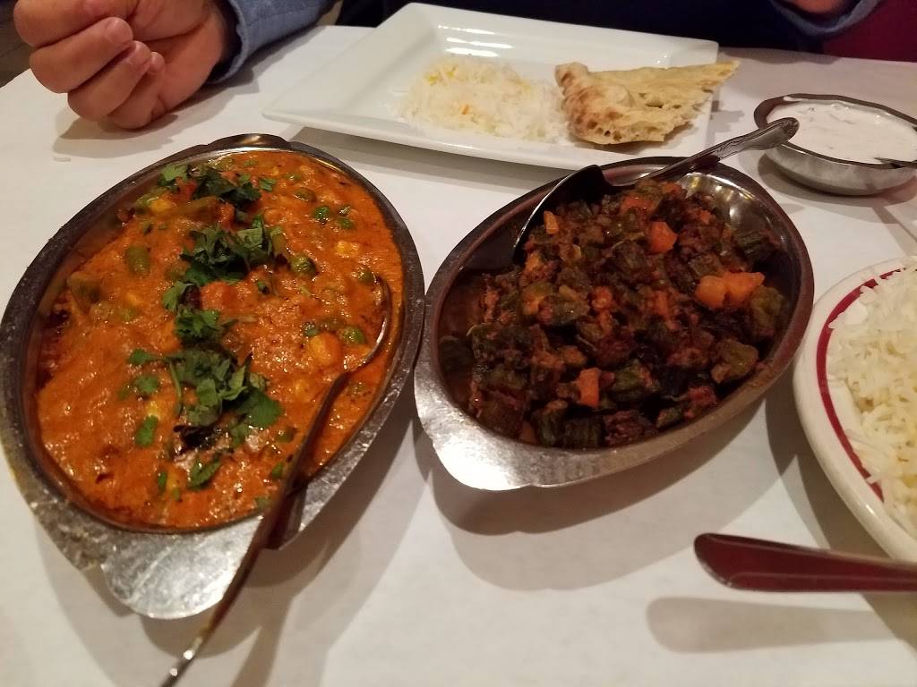 Hemas Kitchen | restaurant | 2439 W Devon Ave, Chicago, IL 60659, USA | 7733381627 OR +1 773-338-1627