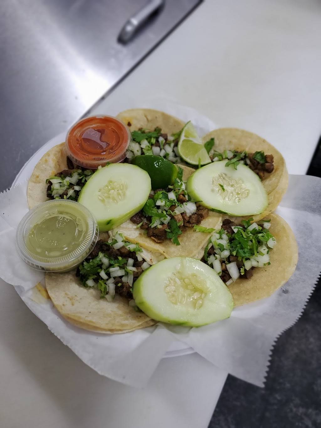 Taqueria Lopez | restaurant | 120 N Tuscarawas Ave, Dover, OH 44622, USA | 3304403972 OR +1 330-440-3972