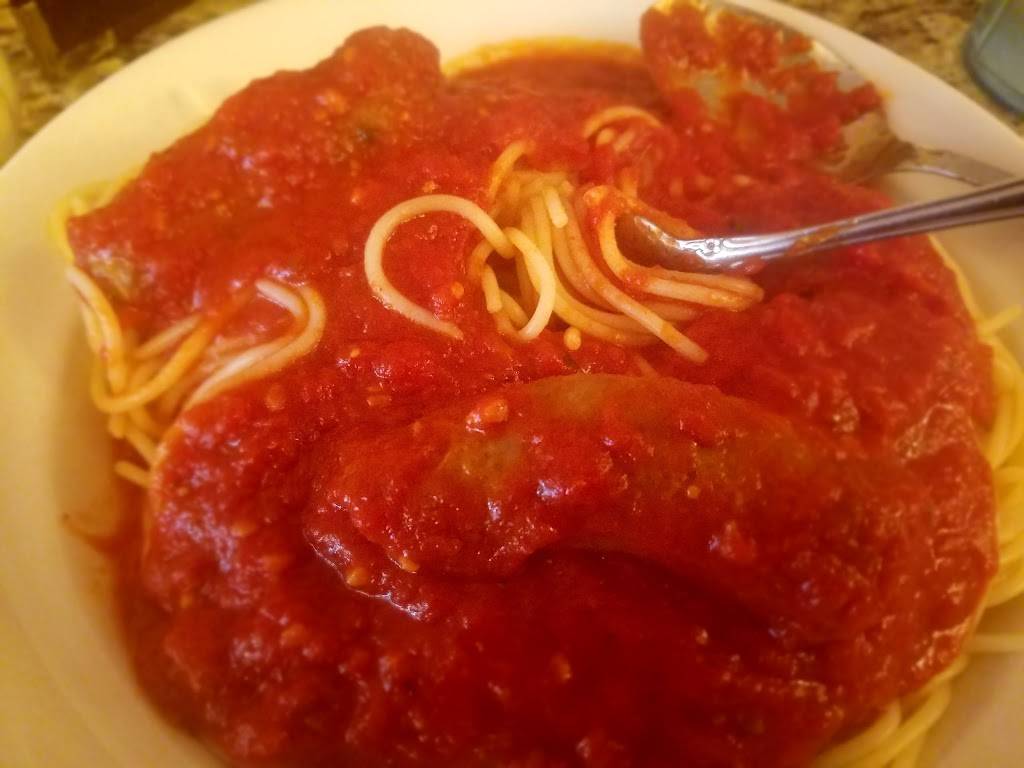 Sergis Canton Italian | restaurant | 31 Main St, Canton, NY 13617, USA | 3153864581 OR +1 315-386-4581