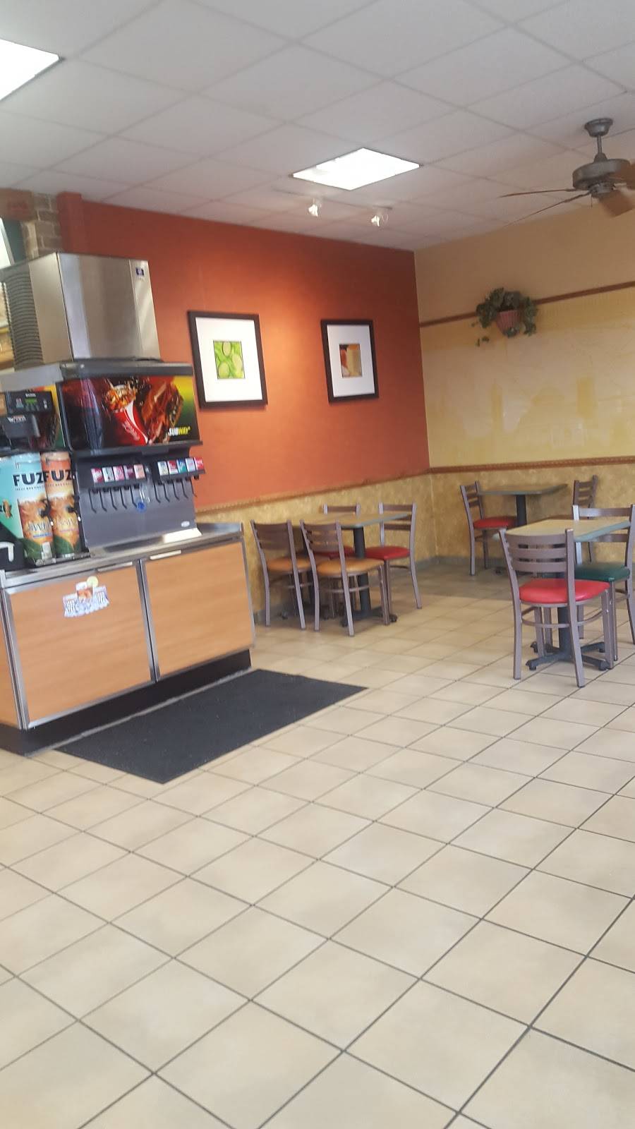 Subway Restaurants | restaurant | 510 S Elm St, Jenks, OK 74037, USA | 9182993212 OR +1 918-299-3212