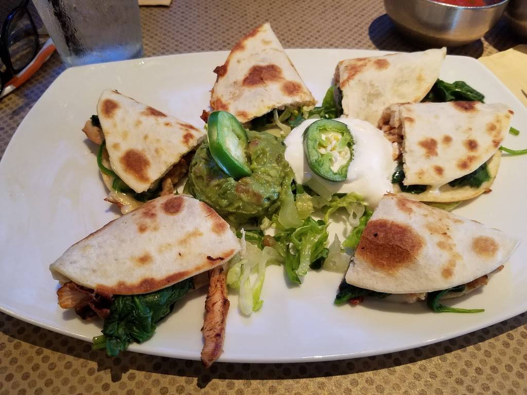 Gloria’s Latin Cuisine | restaurant | 1121 E Southlake Blvd, Southlake, TX 76092, USA | 8173050000 OR +1 817-305-0000