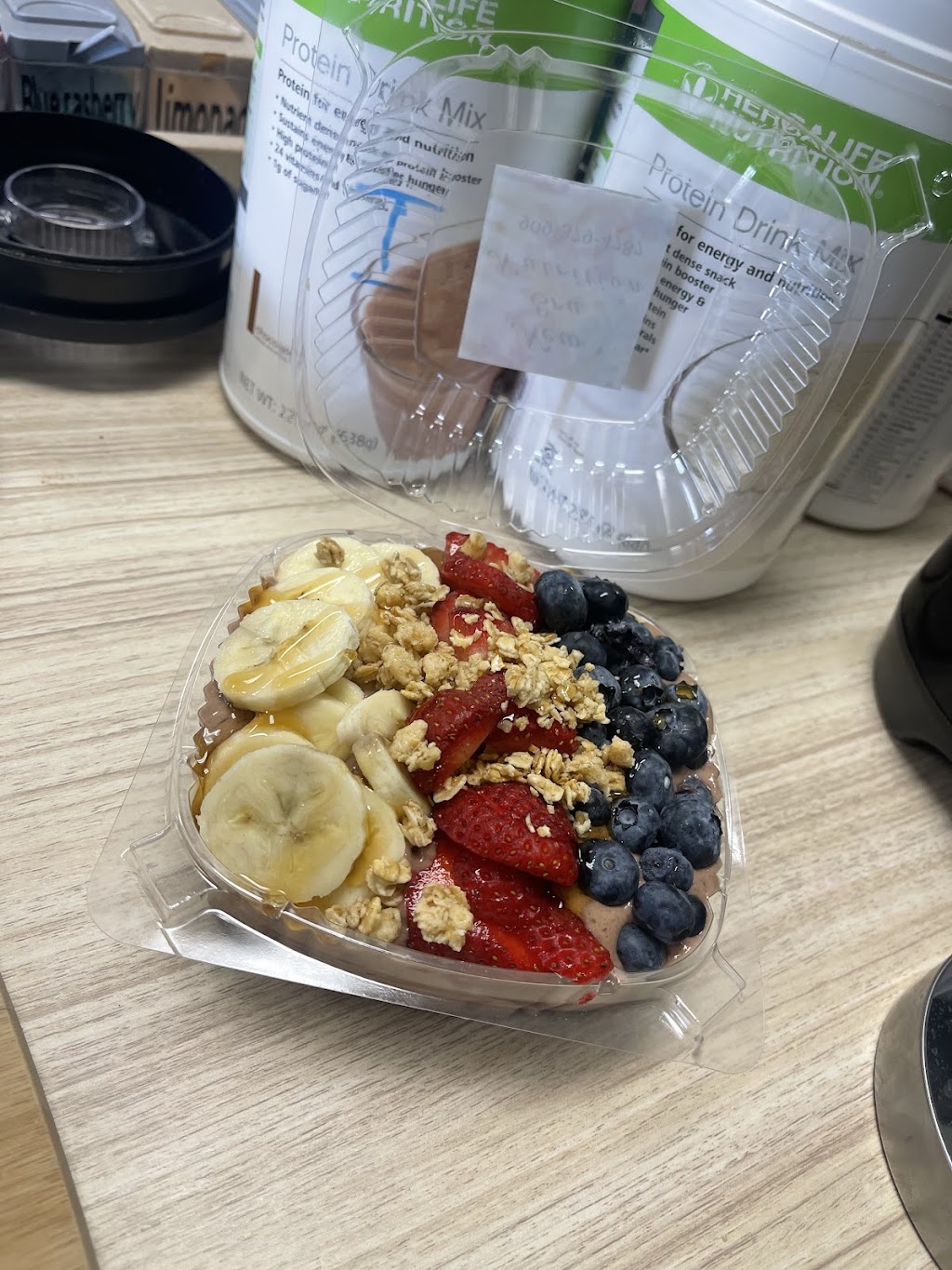 New era club nutritional | restaurant | 15080 Seventh St #8, Victorville, CA 92395, USA | 9093794782 OR +1 909-379-4782