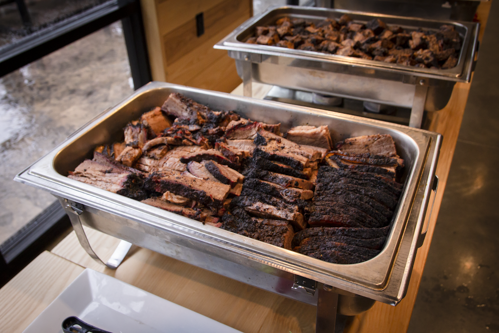 Bears Smokehouse Barbecue - Sweeten Creek | restaurant | 1127 Sweeten Creek Rd, Asheville, NC 28803, USA | 8284123453 OR +1 828-412-3453