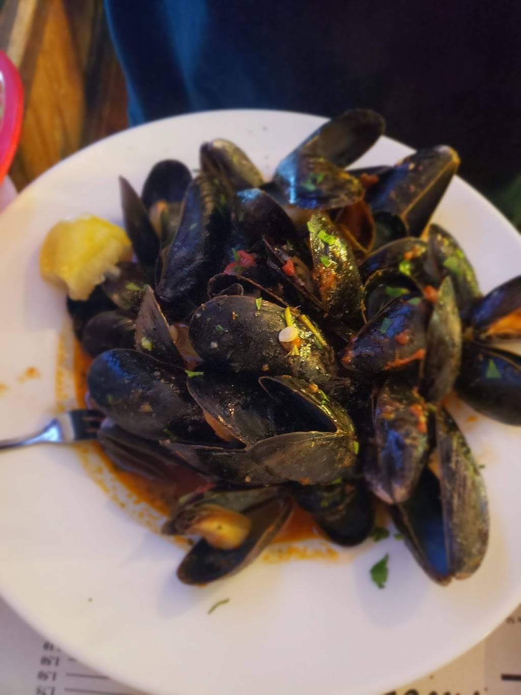 Clam Tavern | restaurant | 339 E Broadway Ave, Clifton Heights, PA 19018, USA | 6106239537 OR +1 610-623-9537