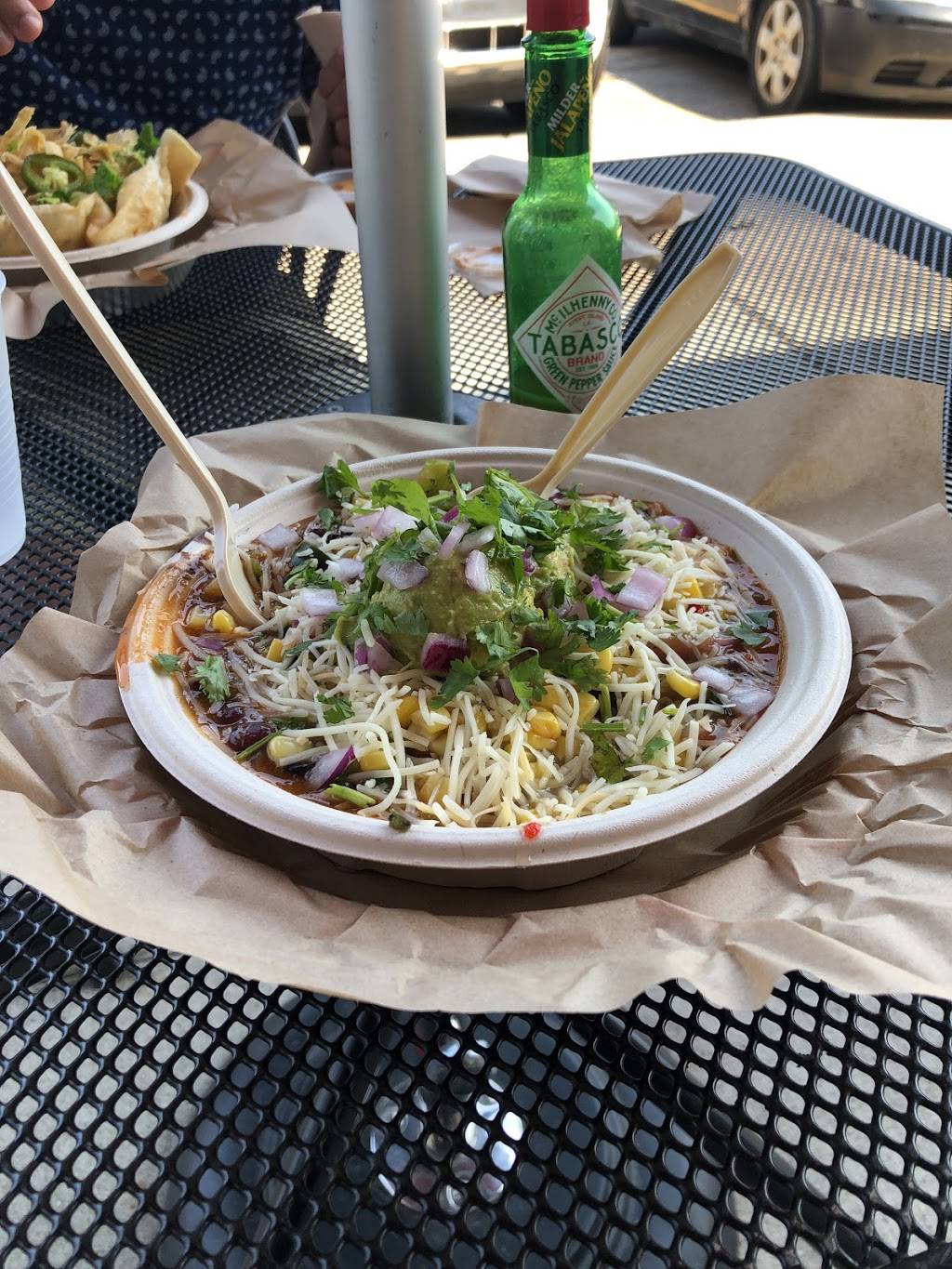 QDOBA Mexican Eats | restaurant | 30758 Telegraph Rd, Bingham Farms, MI 48025, USA | 2485943349 OR +1 248-594-3349