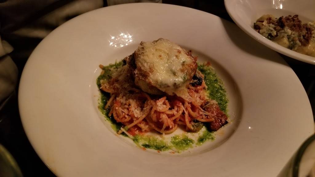 Lombardinos Restaurant | restaurant | 2500 University Ave, Madison, WI 53705, USA | 6082381922 OR +1 608-238-1922