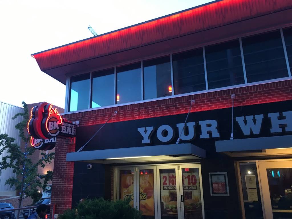 Burger King | restaurant | 1350 Walnut St, Kansas City, MO 64106, USA | 8163949539 OR +1 816-394-9539