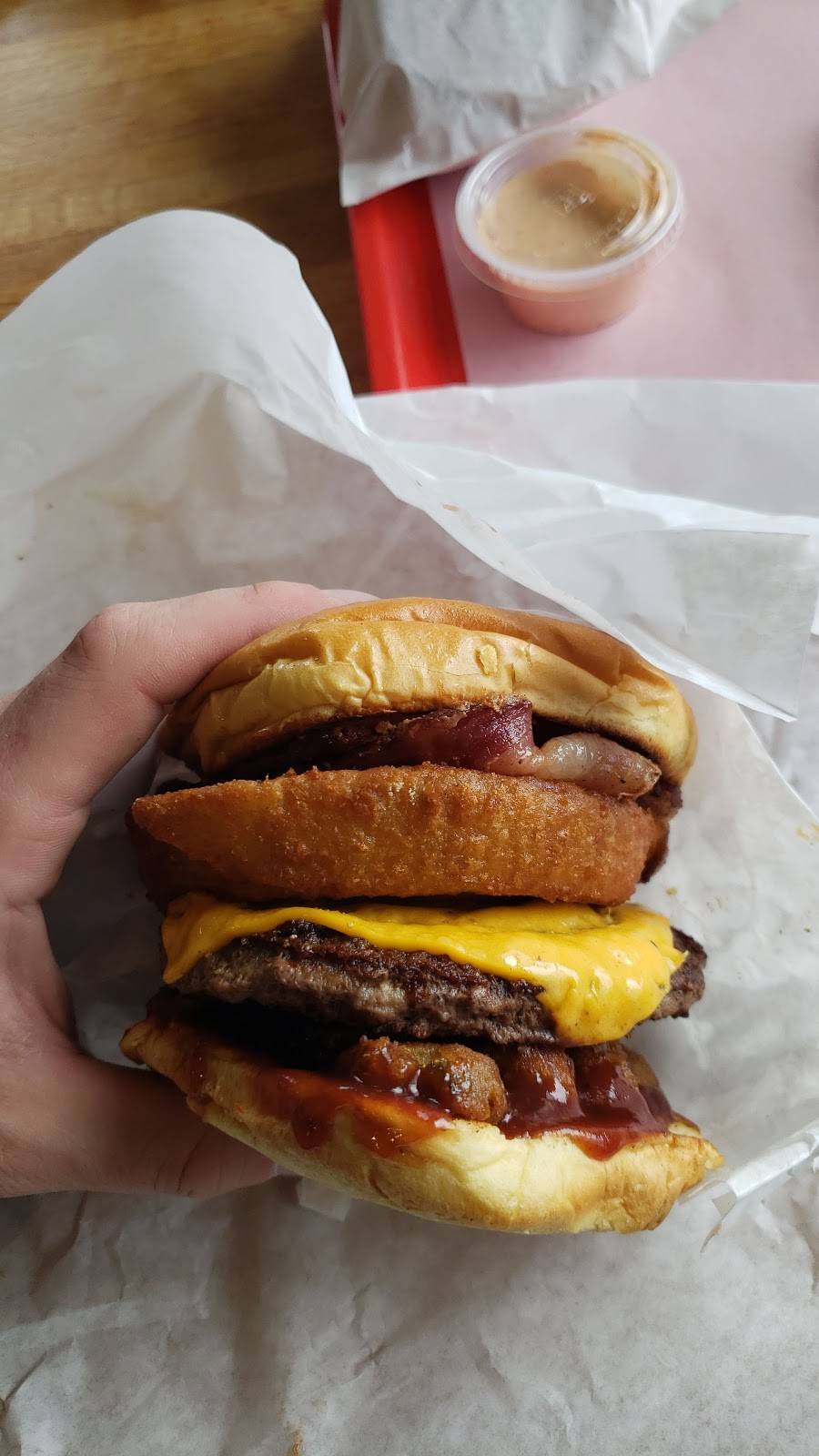 Get the Burger | restaurant | 42151 Big Bear Blvd, Big Bear Lake, CA 92315, USA | 9098668800 OR +1 909-866-8800