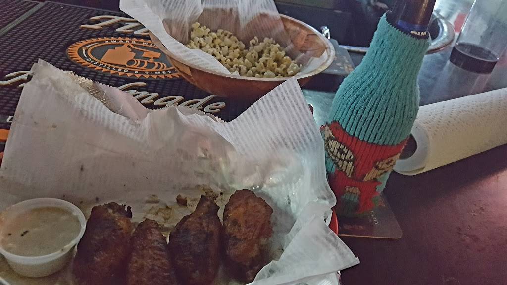 Harpers | restaurant | 139 E Hopkins St, San Marcos, TX 78666, USA | 5128782448 OR +1 512-878-2448