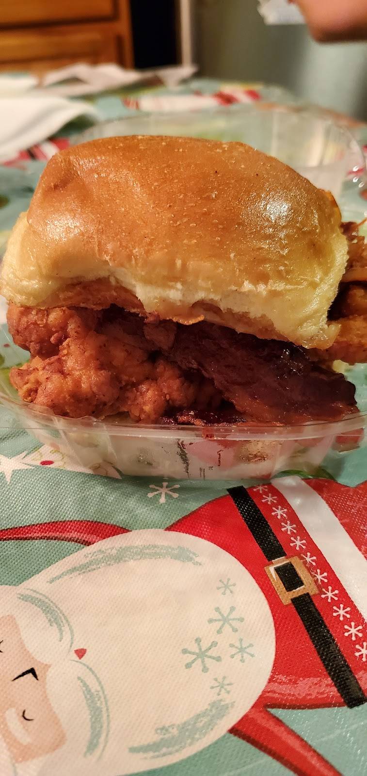 Mother Cluckers | restaurant | 251 Primrose St, Haverhill, MA 01830, USA | 9783770971 OR +1 978-377-0971