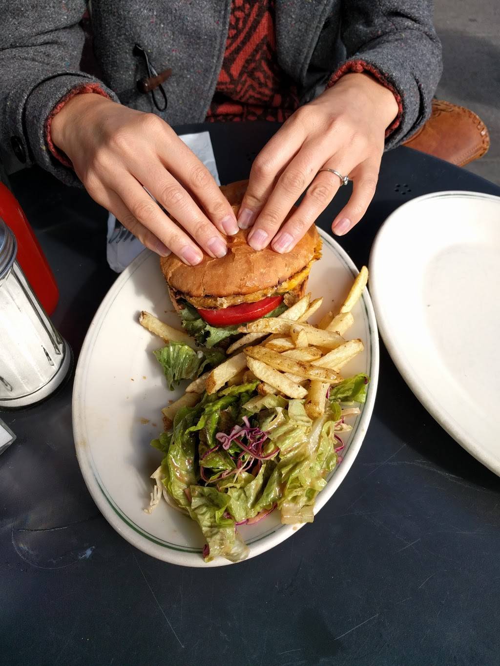 Just For You Cafe | cafe | 732 22nd St, San Francisco, CA 94107, USA | 4156473033 OR +1 415-647-3033