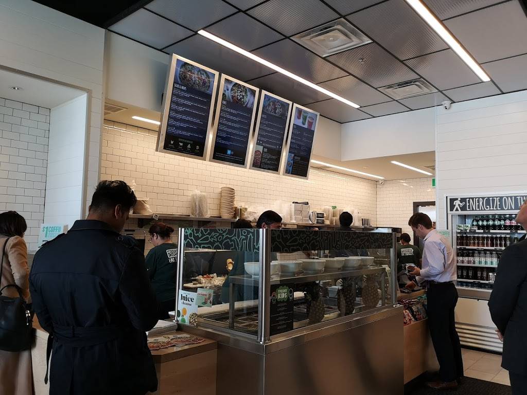 Freshii | restaurant | 6795 Airport Rd, Mississauga, ON L4V 1E6, Canada | 4373177805 OR +1 437-317-7805