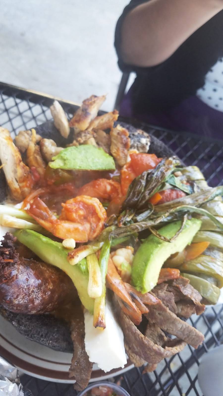 Zermeños | restaurant | 6115 Santa Monica Blvd A, Los Angeles, CA 90038, USA | 3234671202 OR +1 323-467-1202