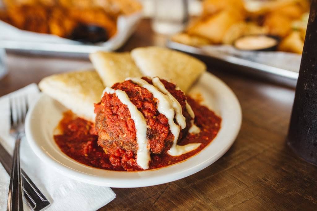 Hungry Buffalo | restaurant | 12762 Grey St, Logan, OH 43138, USA | 7403800088 OR +1 740-380-0088