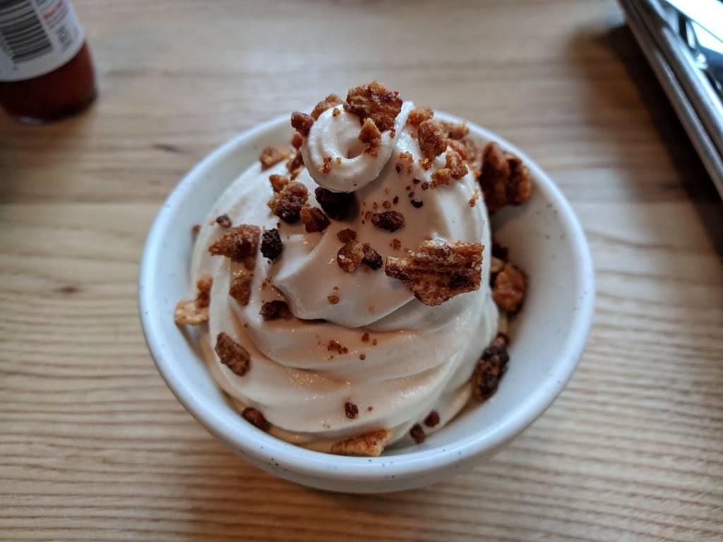 Lonesome Rose | restaurant | 2101 N California Ave, Chicago, IL 60647, USA | 7737703414 OR +1 773-770-3414