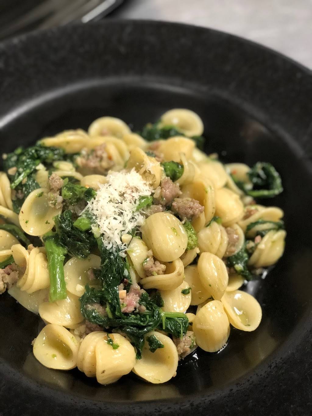 Tesoro Trattoria & Pizzeria | restaurant | 4400 Connecticut Ave NW, Washington, DC 20008, USA | 2023636100 OR +1 202-363-6100