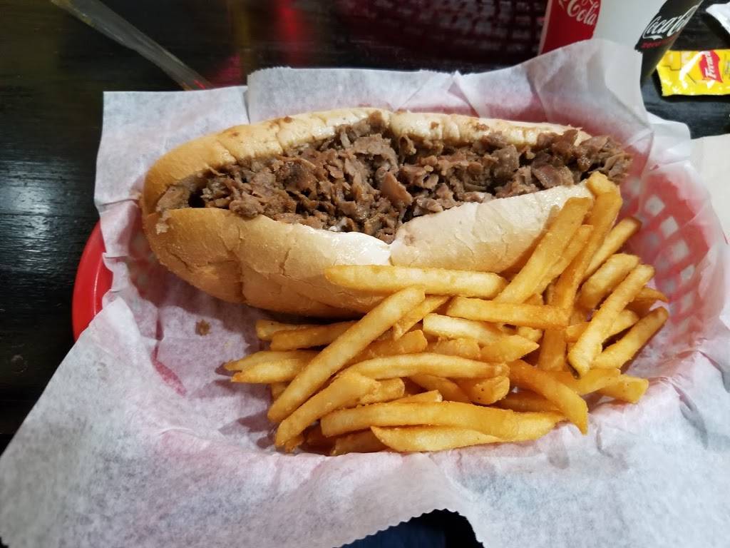 Famous Philly Cheese Steak & Wings | restaurant | 2200 Oneida St, Denver, CO 80207, USA | 3033335600 OR +1 303-333-5600