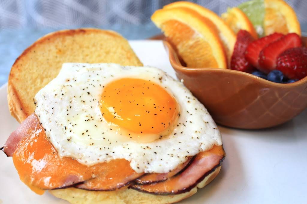 Toucan Louies Cafe and Roastery | restaurant | 2753 Rozzelles Ferry Rd, Charlotte, NC 28208, USA | 9802099791 OR +1 980-209-9791