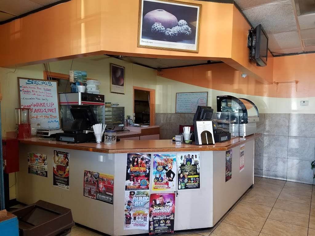 Caribbean Cuisine | bakery | 5726, 7433 Bissonnet St, Houston, TX 77074, USA | 7137728225 OR +1 713-772-8225
