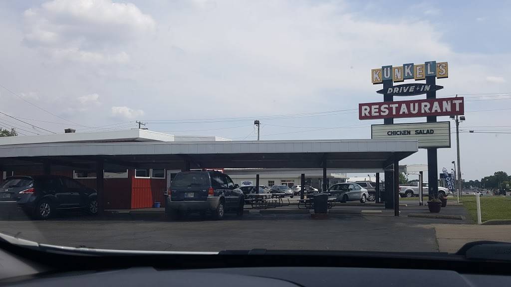 Kunkels Drive In | restaurant | 2402 Park Rd, Connersville, IN 47331, USA | 7658259211 OR +1 765-825-9211