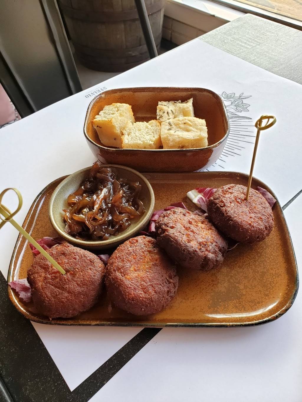 STELVIO | restaurant | 791 Dundas St W, Toronto, ON M6J 1V2, Canada | 4165466727 OR +1 416-546-6727