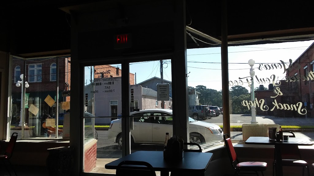 Monas Southern Soul Food & Snack Shop | restaurant | 607 Main St, Franklin, LA 70538, USA | 3375787394 OR +1 337-578-7394