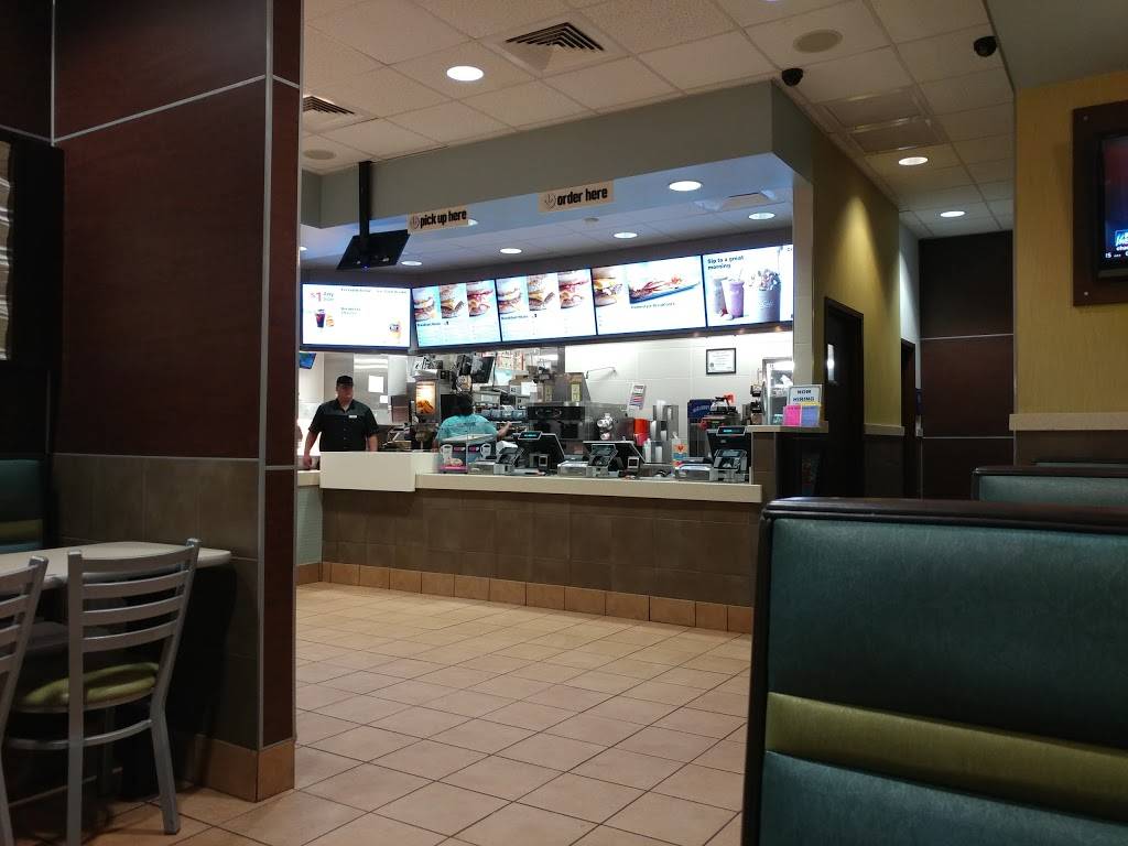 McDonalds | cafe | 64121 LA-1090, Pearl River, LA 70452, USA | 9858632314 OR +1 985-863-2314