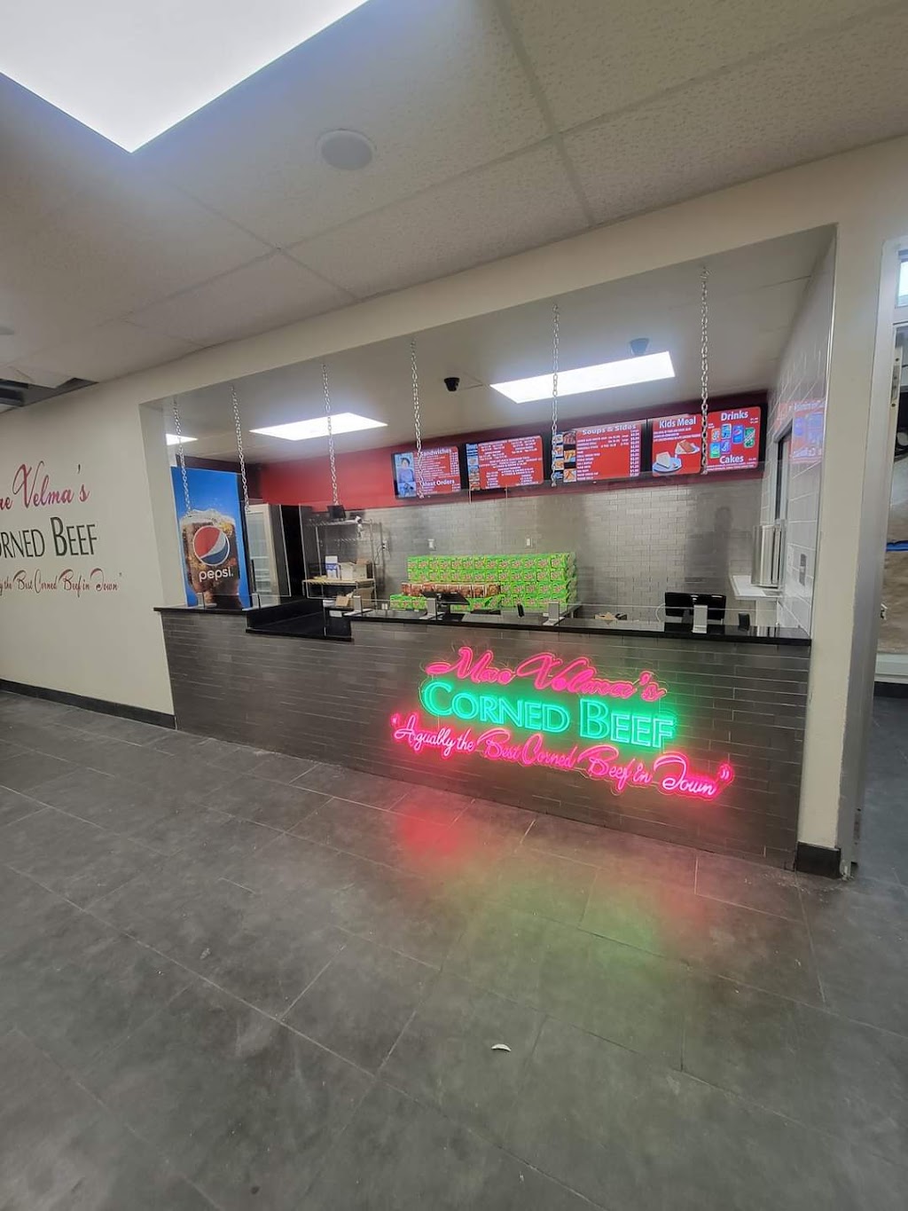 Mae Velmas Corned Beef (Teutonia ave) | restaurant | 7276 N Teutonia Ave, Milwaukee, WI 53209, USA | 4142365590 OR +1 414-236-5590