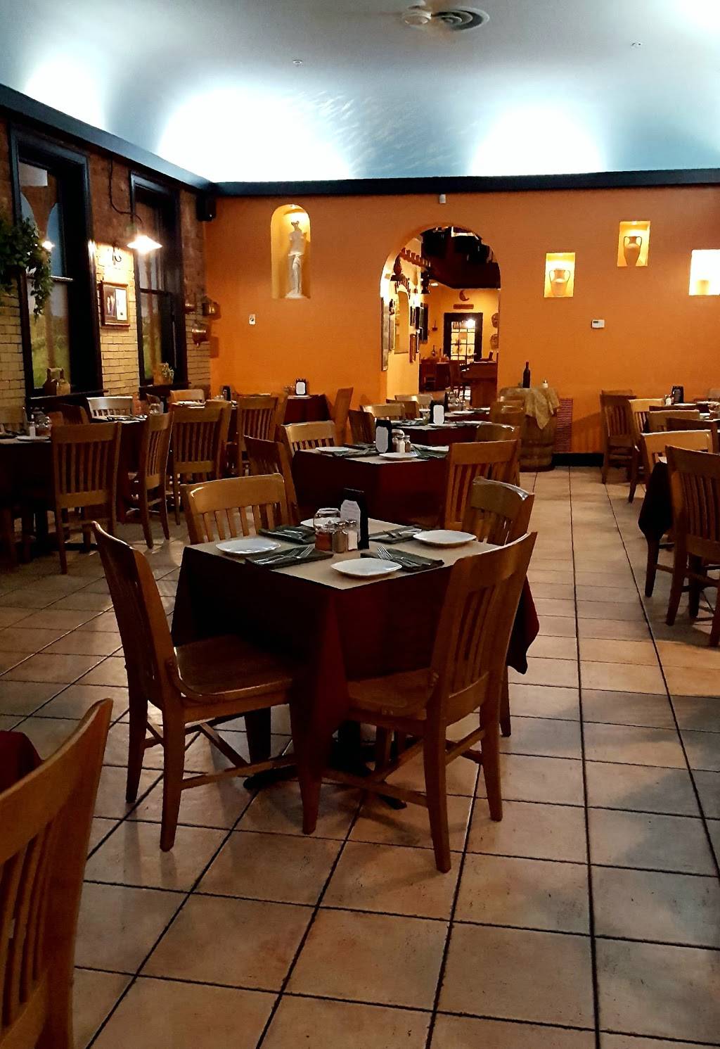 Stella Luna Ristorante | restaurant | 58-60 Market St, Oneonta, NY 13820, USA | 6074337646 OR +1 607-433-7646