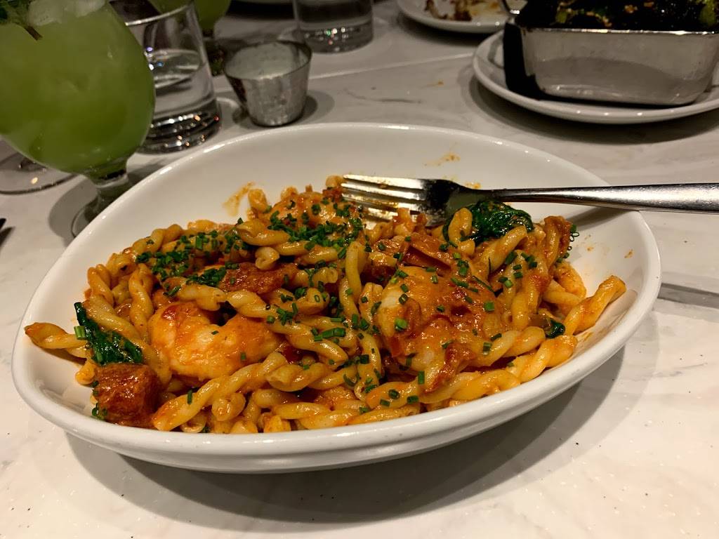 Empire Kitchen & Cocktails | restaurant | 3148 Woodward Ave, Detroit, MI 48201, USA | 3133153131 OR +1 313-315-3131