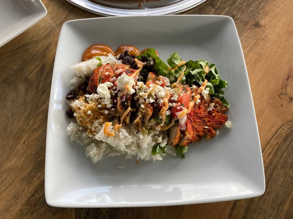 Splashes Bistro | restaurant | 14086 Centerline Dr, Orlando, FL 32827, USA | 4072329873 OR +1 407-232-9873