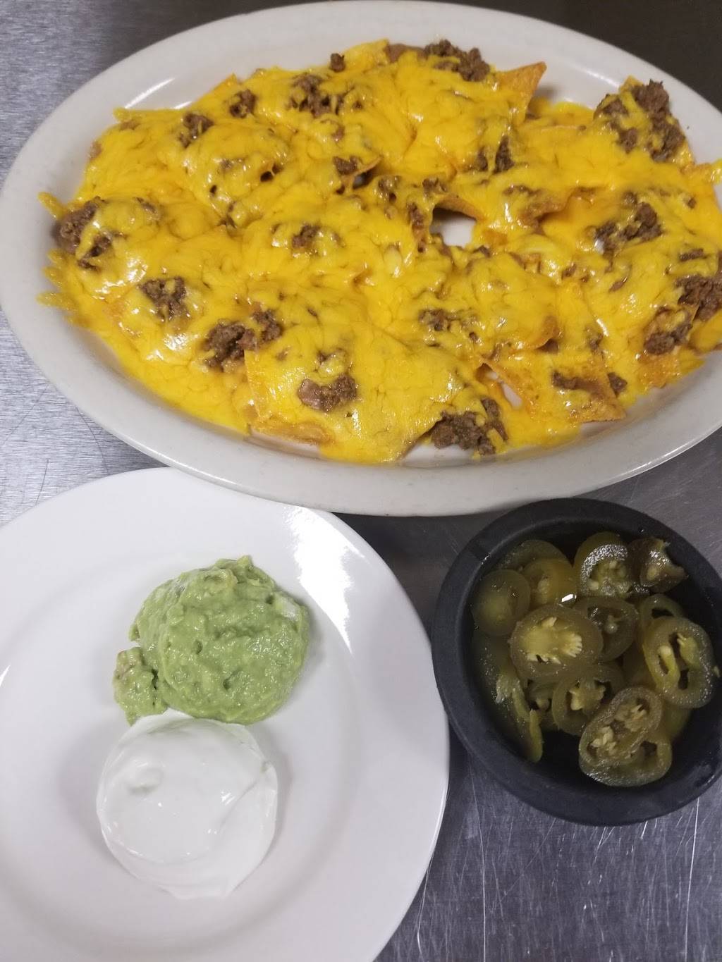 Los Pinos Mexican Restaurant | restaurant | 121 E Main St, Royse City, TX 75189, USA | 9726359010 OR +1 972-635-9010