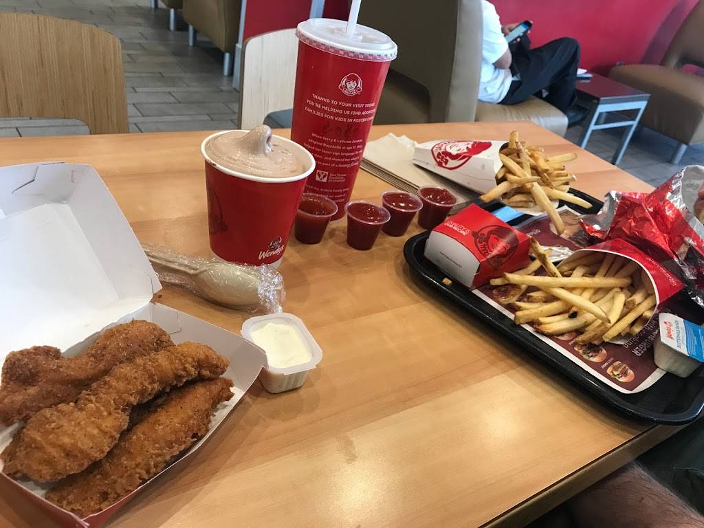 Wendys | restaurant | 602 E Greenway Pkwy, Phoenix, AZ 85022, USA | 6025481511 OR +1 602-548-1511