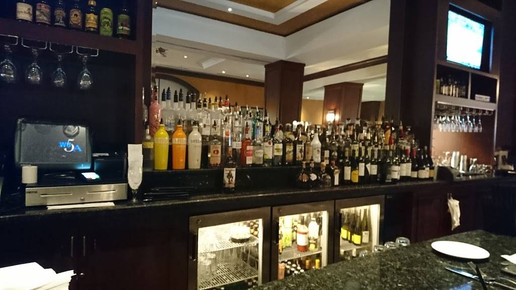 Davids Club Sports Bar & Grill | restaurant | 1500 Masters Blvd, Championsgate, FL 33896, USA | 4073906565 OR +1 407-390-6565