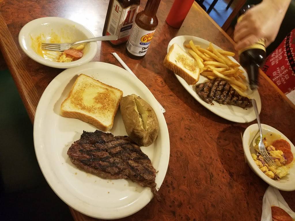 Georges Pizza and Steak | restaurant | 5695 Clark Ln N, Columbia, MO 65202, USA | 5732142080 OR +1 573-214-2080