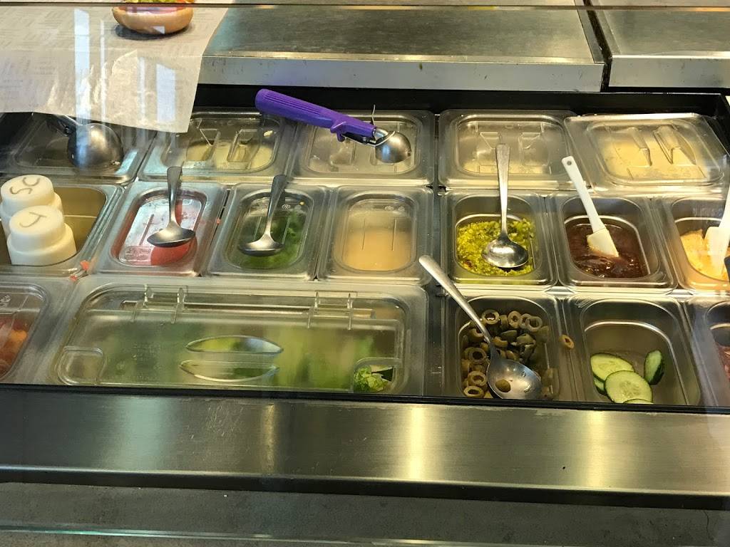 South St. Burger | restaurant | 738 Burloak Dr, Burlington, ON L7L 0B1, Canada | 9056375409 OR +1 905-637-5409